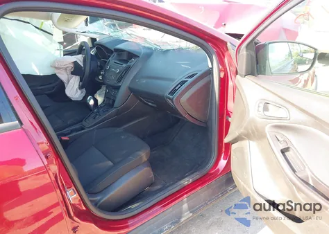 2015 Ford Focus Se z USA, uszkodzony, nr VIN 1FADP3F23FL340120